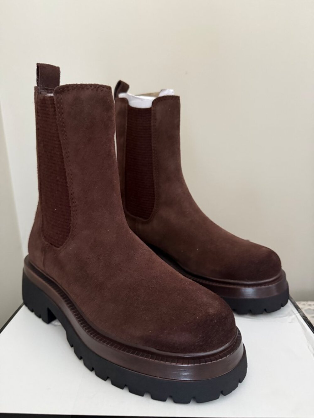 Steve Madden Blitzen Brown Suede Ankle Boots 6 - Picture 5 of 7